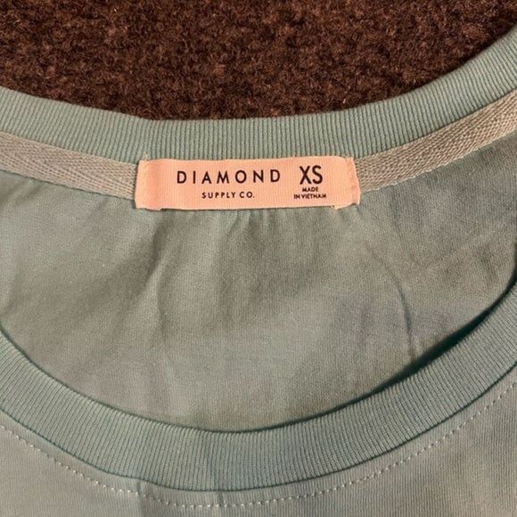 NWT Diamond Supply Co. Short Sleeve Shirt - Picture 2 of 5